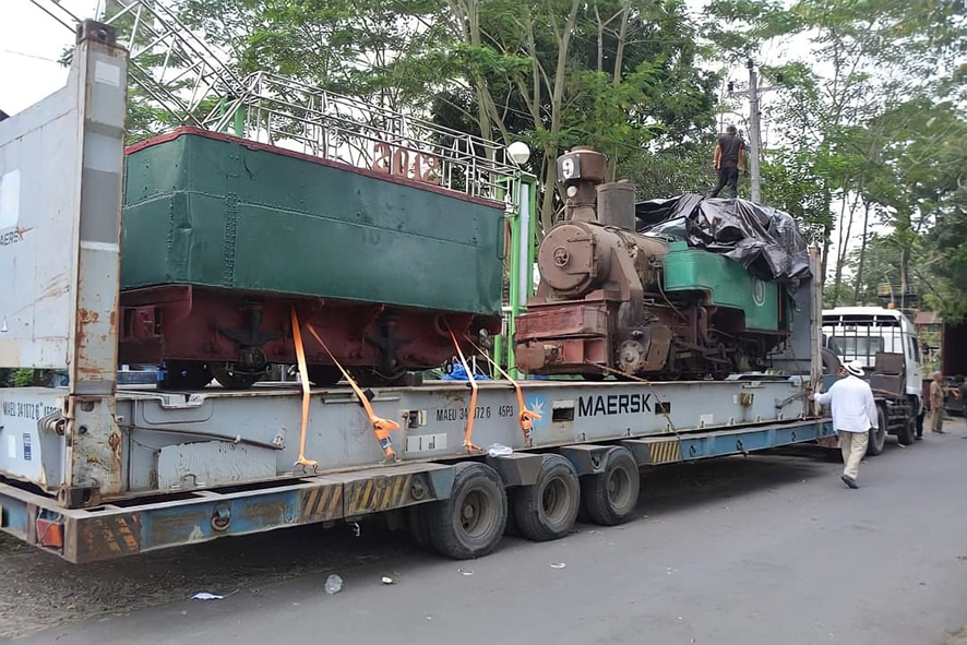 オランダ里帰りに落胆の声　100年前の蒸気機関車　中部・東ジャワ州