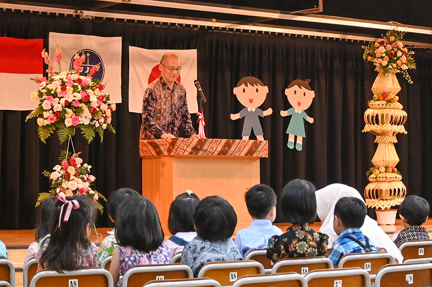 自他ともに大切にできる子どもに　新園児44人が入園　ＪＪＳ幼稚部