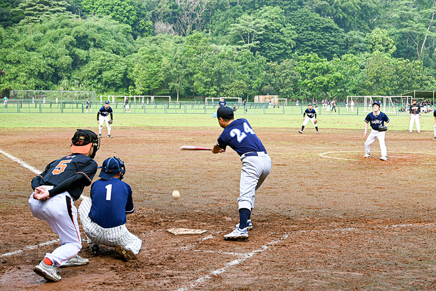 今年度前期リーグ開幕　ＪＪＣグラウンドで　ソフトボール部