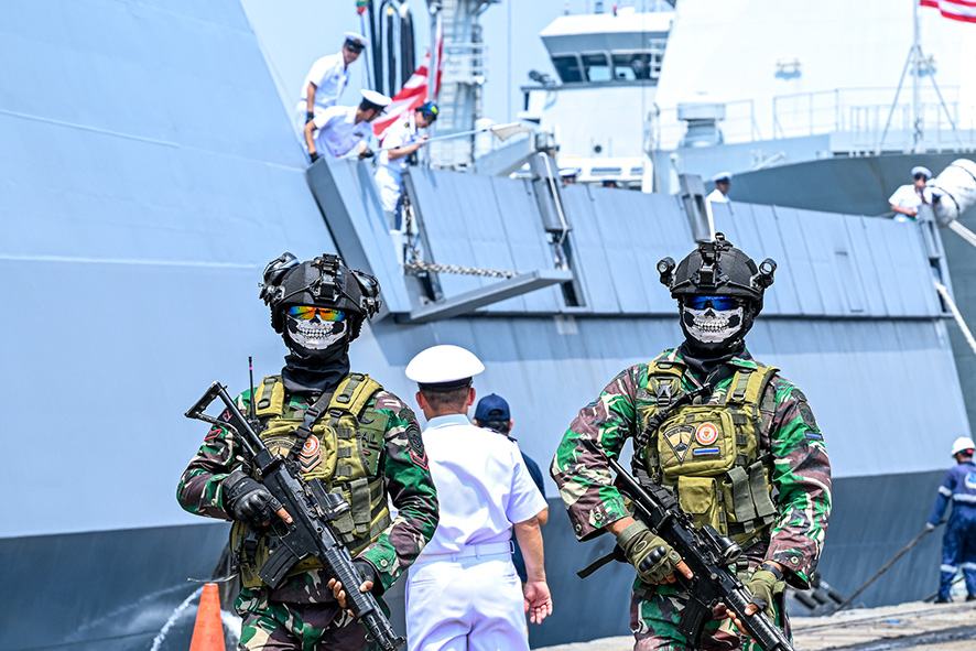 若い国軍兵士が諭すもの