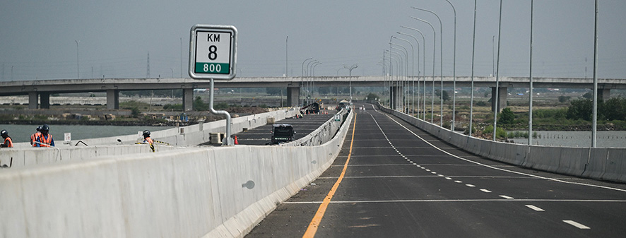 アクセス道　来年９月開通目標　パティンバン港建設で　政府