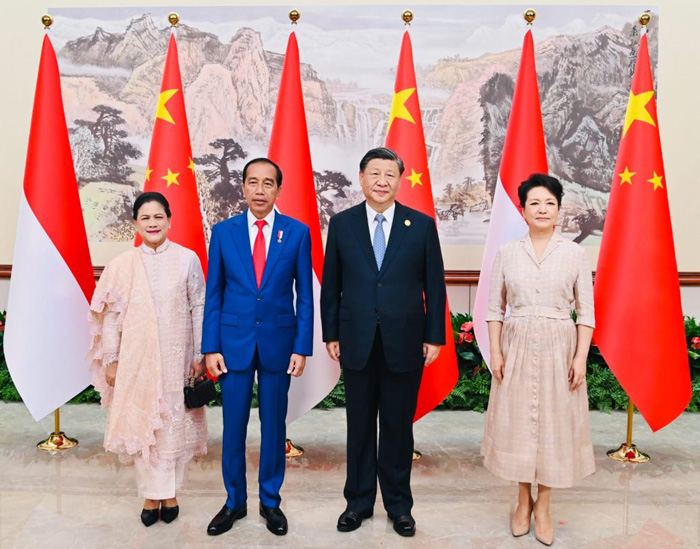 首都移転、経済で協力強化　習国家主席と首脳会談　大統領訪中