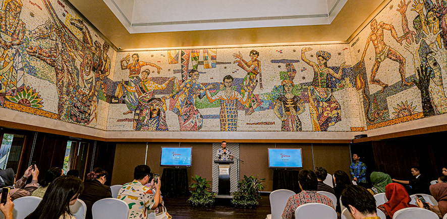 ロビーを「ミニ博物館」に　開業61周年記念事業　ホテル・インドネシア・ケンピンスキー