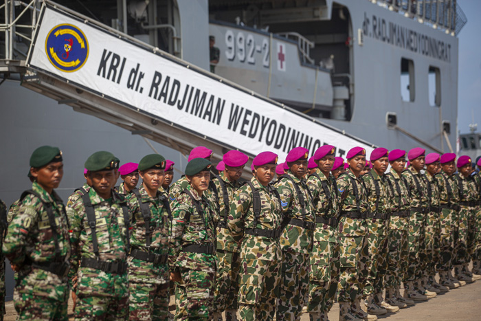 ＡＳＥＡＮ初の軍事演習　非戦闘訓練に限定　北ナトゥナ海