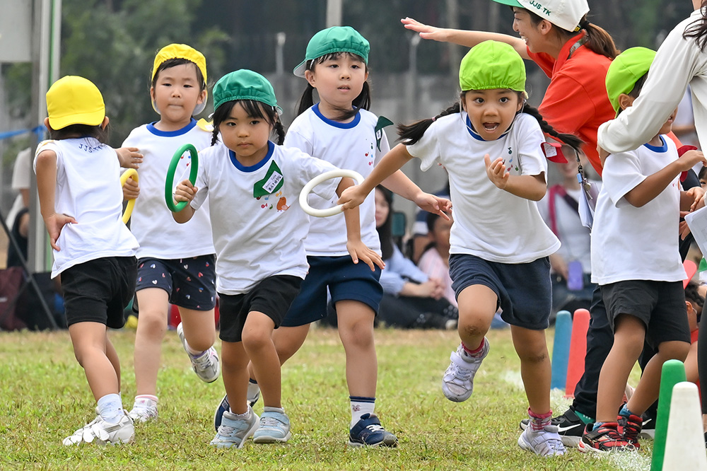 園児135人で全開始動　ＪＪＳ幼稚部　３年保育へ〝助走〟