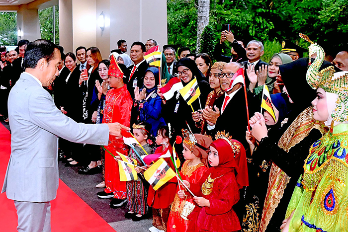 ＡＳＥＡＮ歴訪終え、帰国　大統領　越ビンファストの投資歓迎