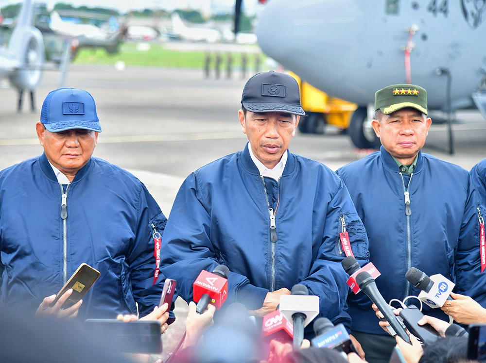 特定候補の選挙支援「可能」　ジョコウィ大統領　相次ぐ批判の声