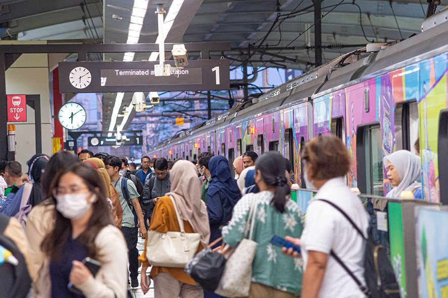 利用者１億人超え  ＴＯＤに期待　開業５年  乗客増加傾向　ＭＲＴ