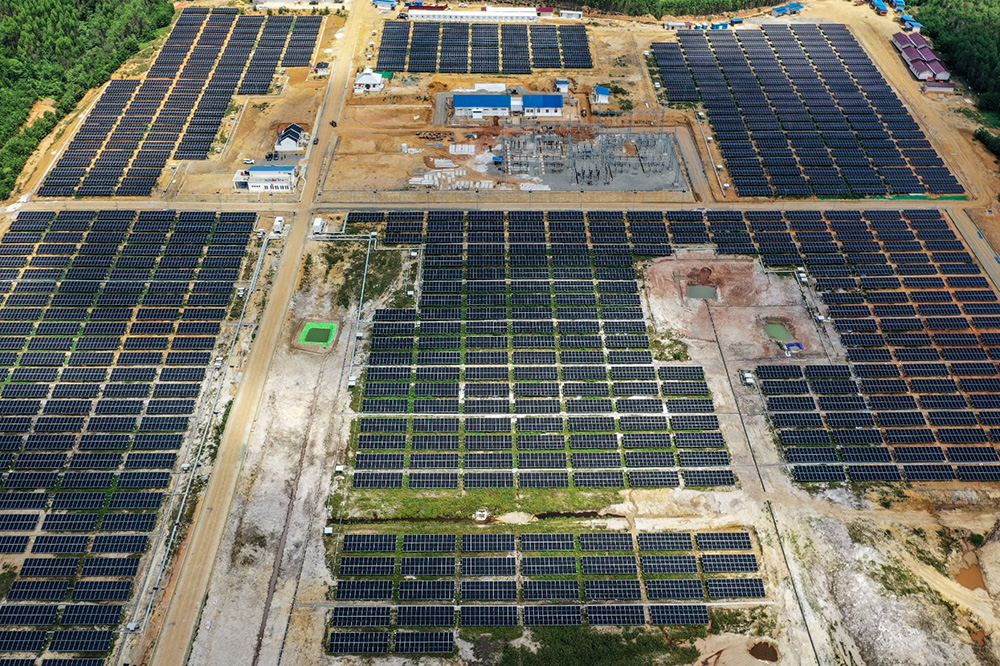 ▼独立記念日式典は太陽光発電で