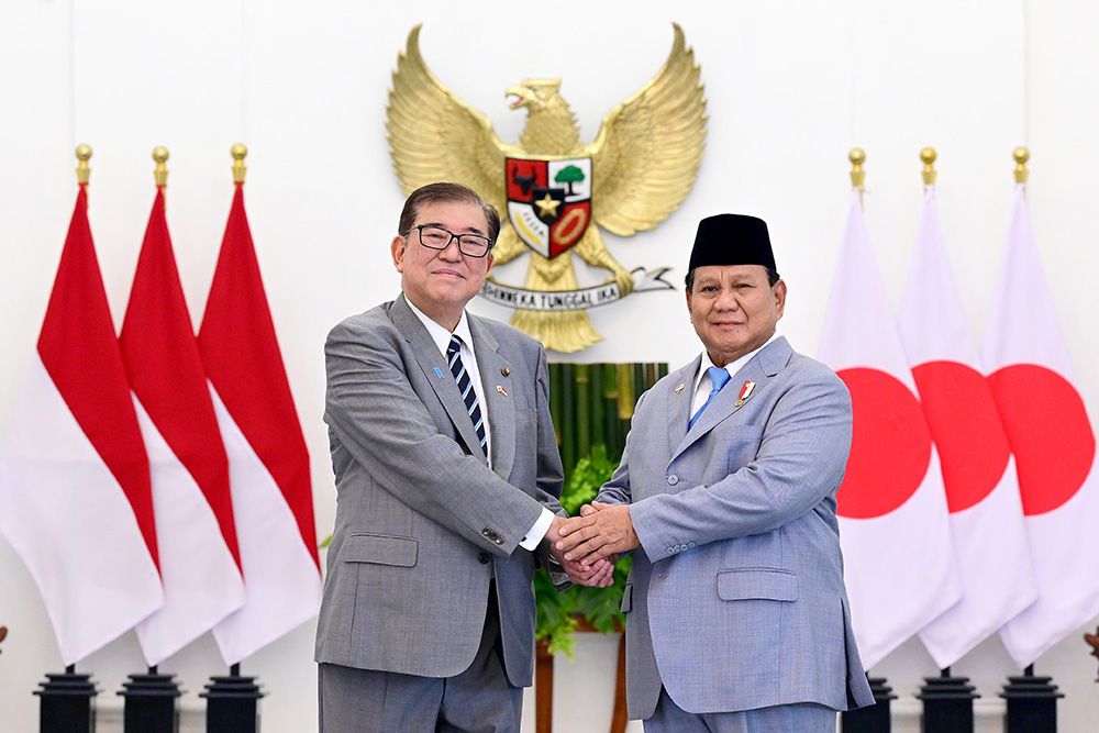 石破首相がインドネシア訪問　安全保障、無償給食で協力