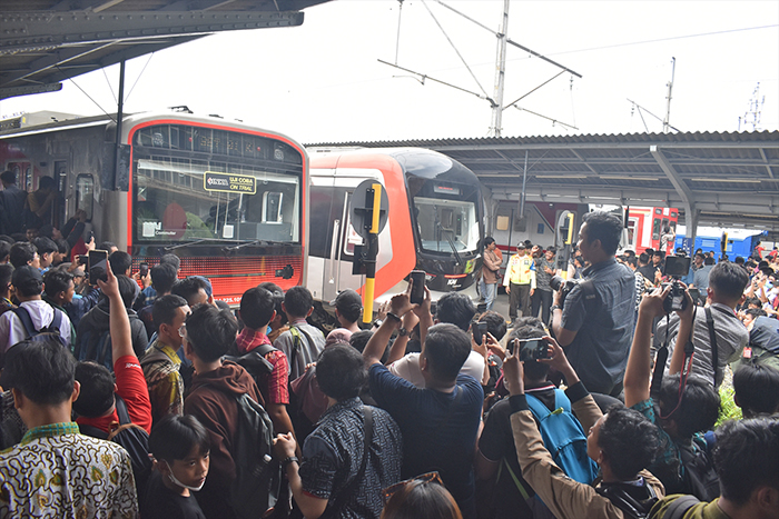 インドネシア電車運行100周年式典　長年の援助功績も日本存在感薄く