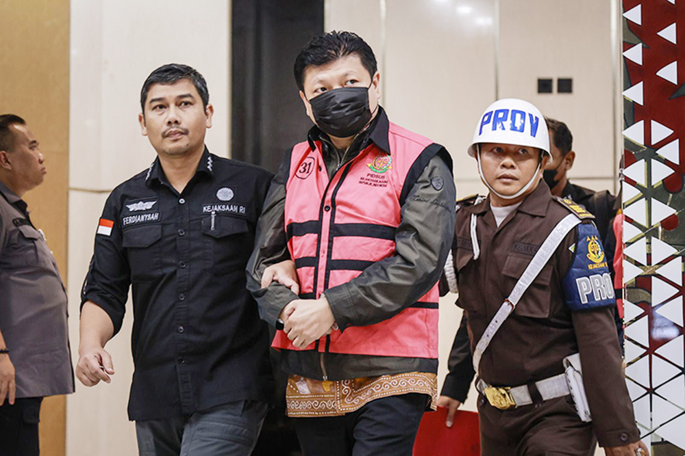 巨艦繊維企業スリテックス崩壊　㊦　汚職捜査と大量解雇、収まらぬ混乱