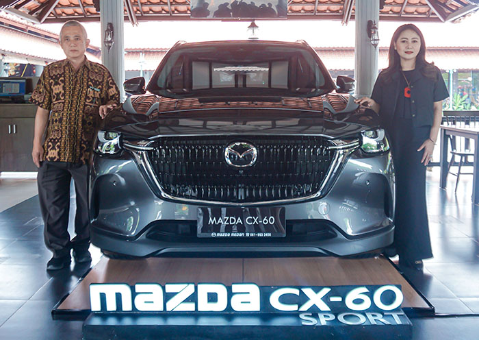 新型マツダＣＸ︱60 Ｓｐｏｒｔ 　メダンで発表