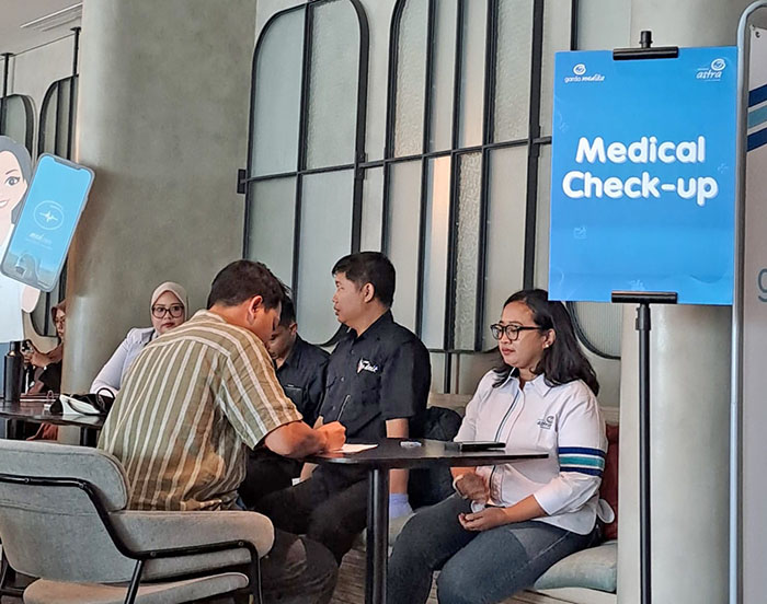 ▼社員向けに無料健診実施