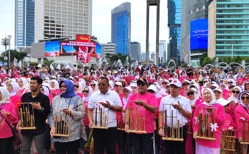 ▼世界アンクルンの日祝う