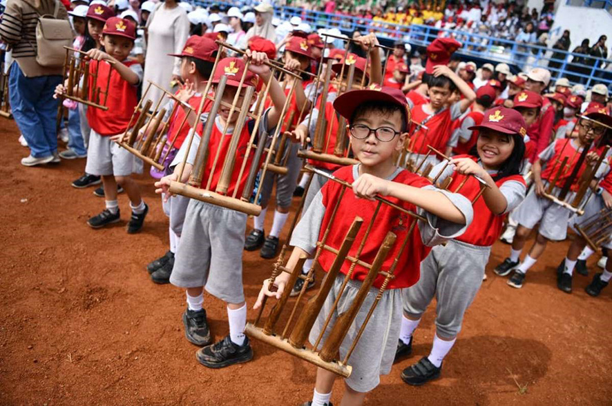 ▼世界アンクルンの日