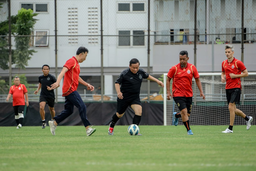 ▼プラモノ知事がゴールを決める