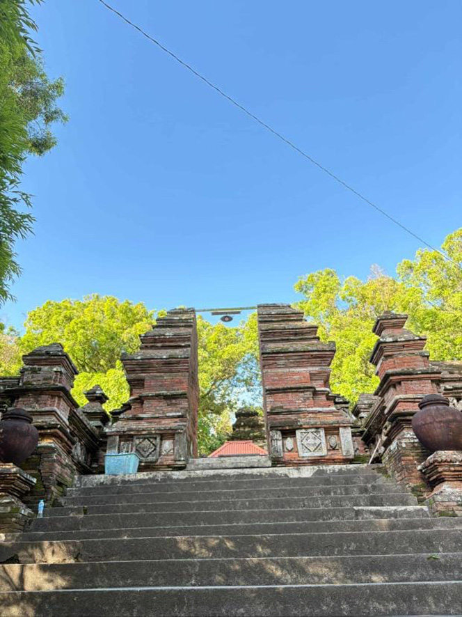 ▼スルタン・アグンの墓 