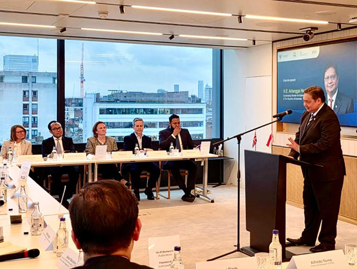 ＯＥＣＤ加盟加速へ　民間部門の戦略的役割