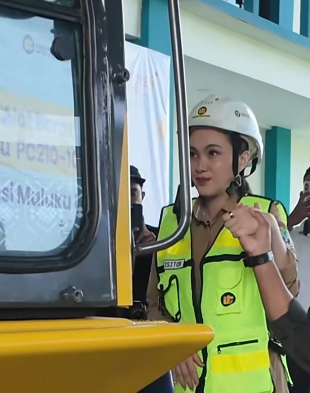 ▼ショベルカーを試乗