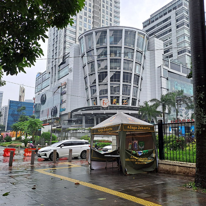 ▼ジャカルタを守る